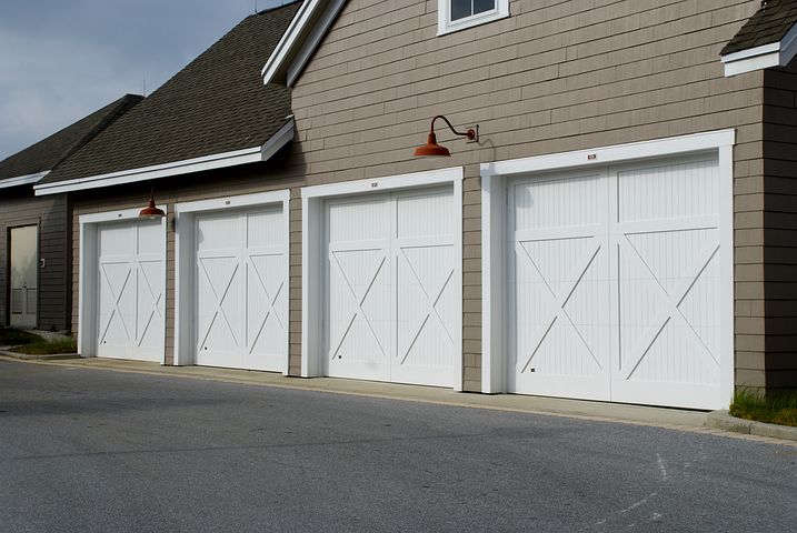 garage-door-2578744__480